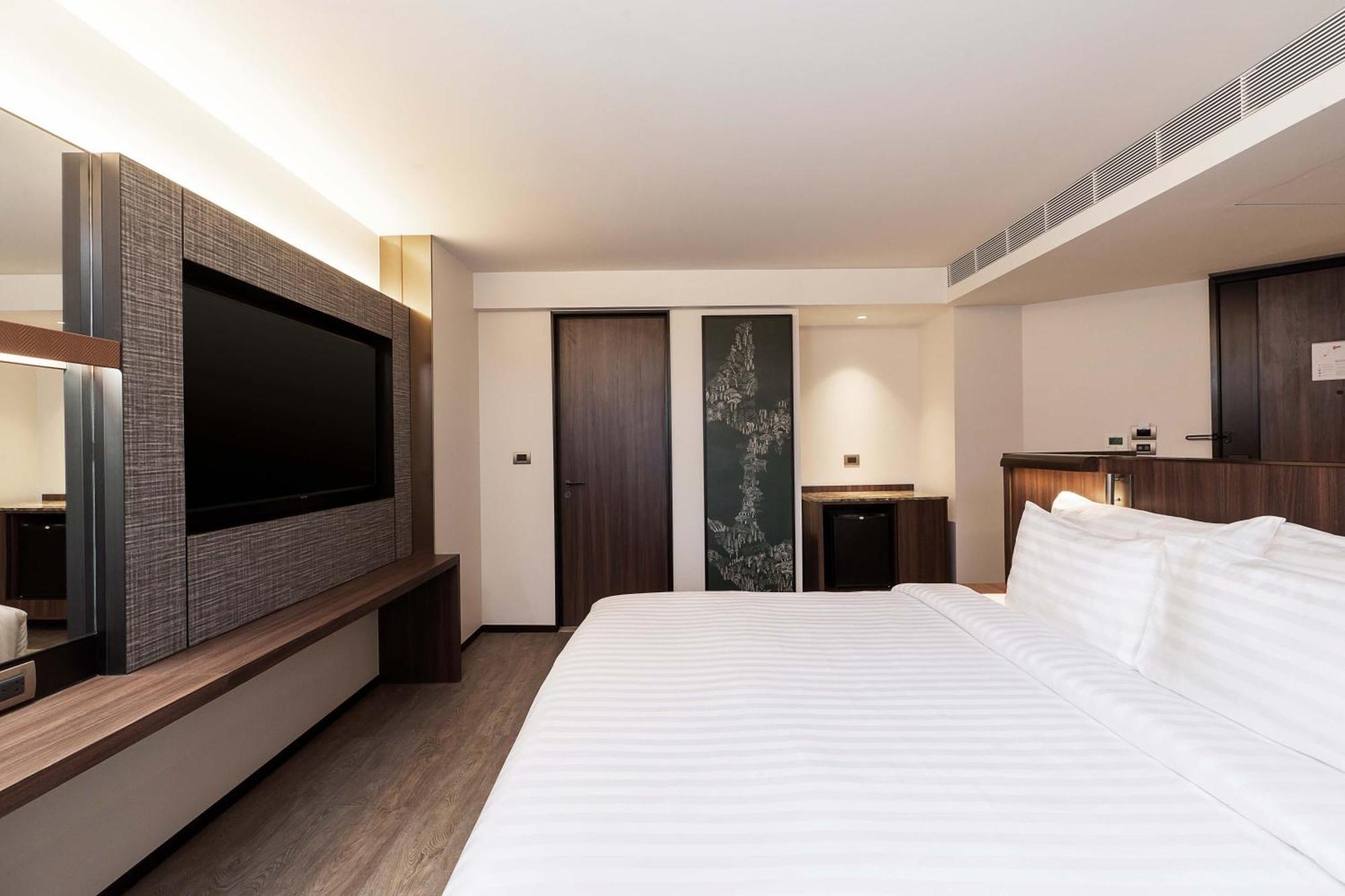 Gardina Asoke Hotel & Residence Бангкок Экстерьер фото